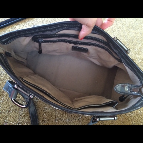 Burberry handbag - Picture 7 of 9